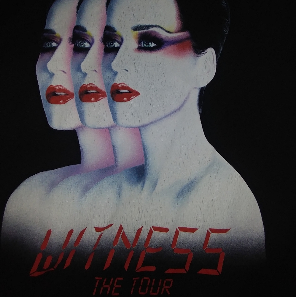 KATY PERRY NOS NWOT LARGE SHIRT
